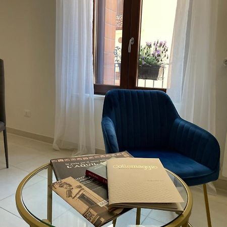B & B Piazza Angioina LʼAquila Exterior foto