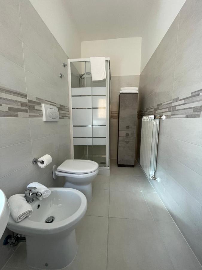 B & B Piazza Angioina LʼAquila Exterior foto